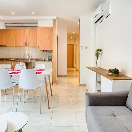 Appartement Centrico En S'agaro Con Balcon Y Estacionamiento - Es-298-28