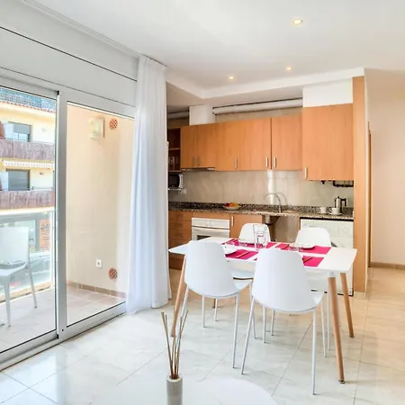 Centrico En S'agaro Con Balcon Y Estacionamiento - Es-298-28 דירה *